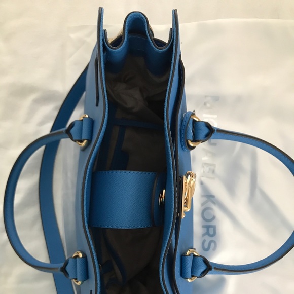 Michael Michael Kors Hamilton style. - Picture 6 of 13